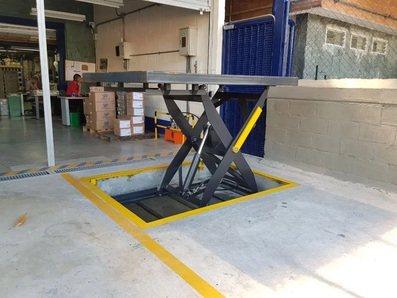 Mesa niveladora tipo tijera